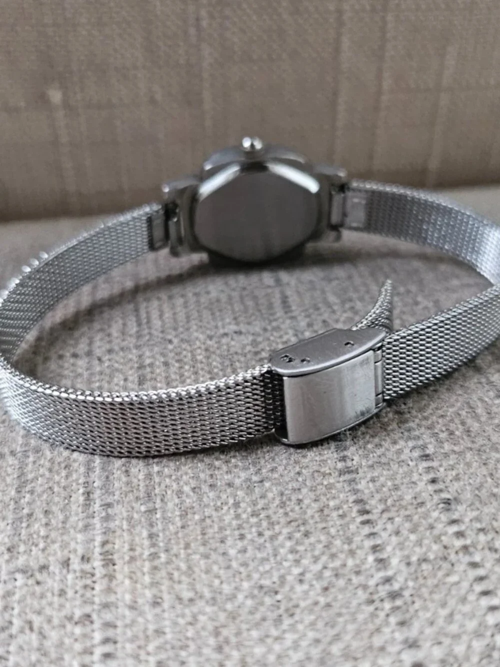 Mudd Women Wristwatch Purple Face Silver Tone Mesh Chain Band Analog Wrist Watch